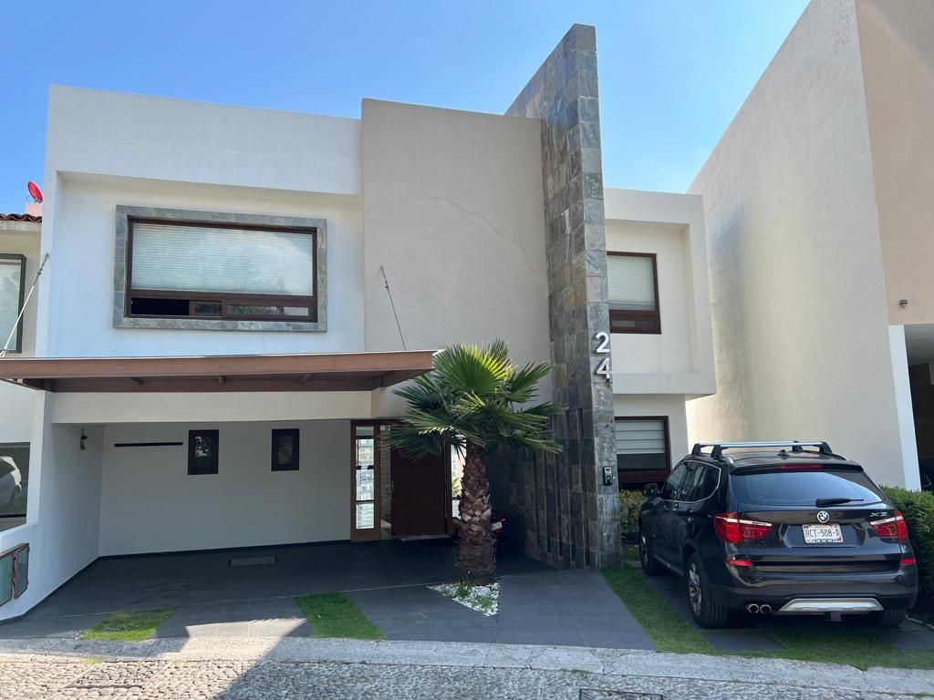 Casa La Cúspide · casa en Bosque Real